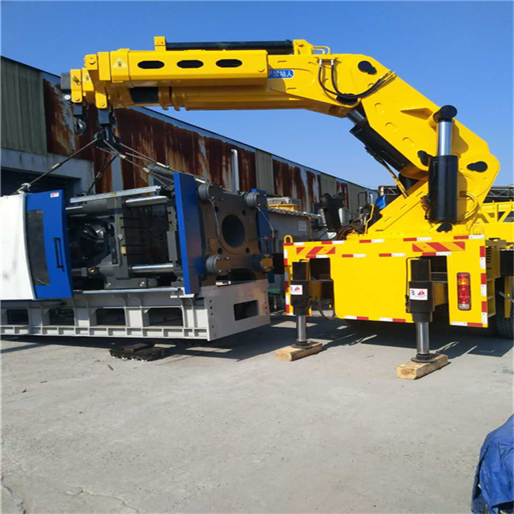 六安 大吨位折臂吊出租费用解析：一小时租赁多少钱