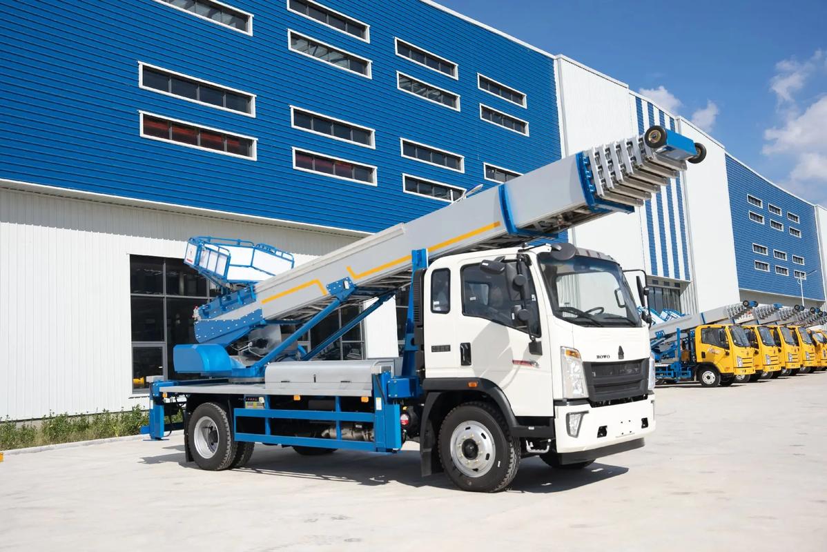 六安出租云梯车高空作业车 建筑垃圾搬运